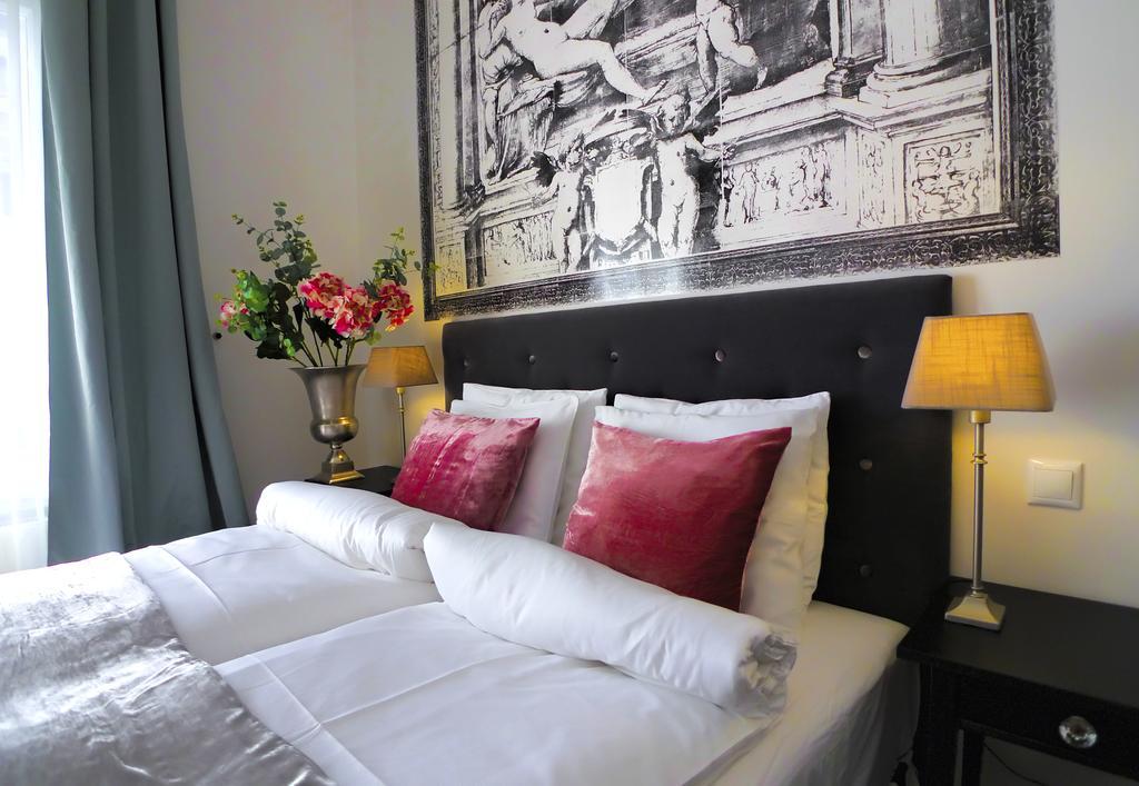 Golden Stars Budapest Apartments מראה חיצוני תמונה