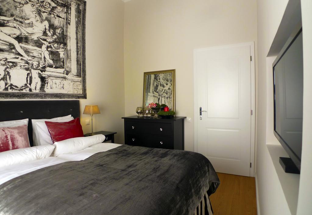 Golden Stars Budapest Apartments מראה חיצוני תמונה